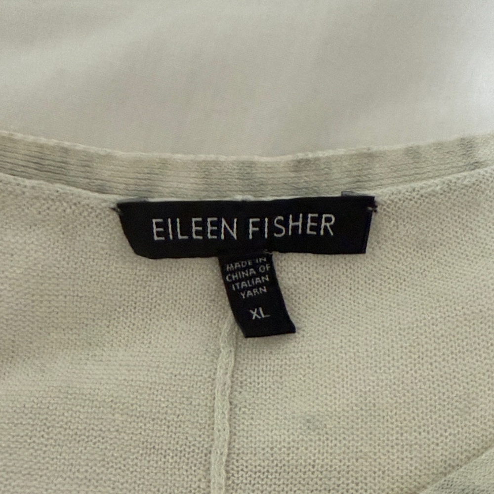 Eileen Fisher Tri-Blend Cream-Gray V-Neck Short Sleeve Top - Picture 11 of 15